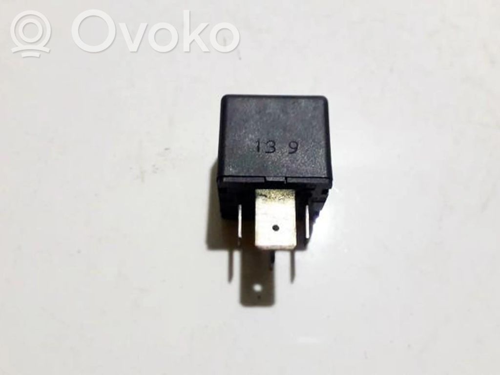 Inne przekaźniki   B3852110,12V50A,12V50A,B3852110