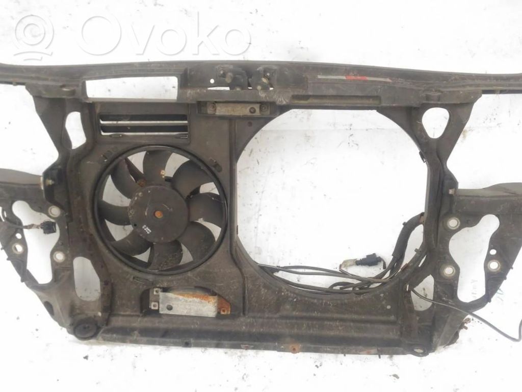 Audi A6 S6 C5 4B Pannello di supporto del radiatore