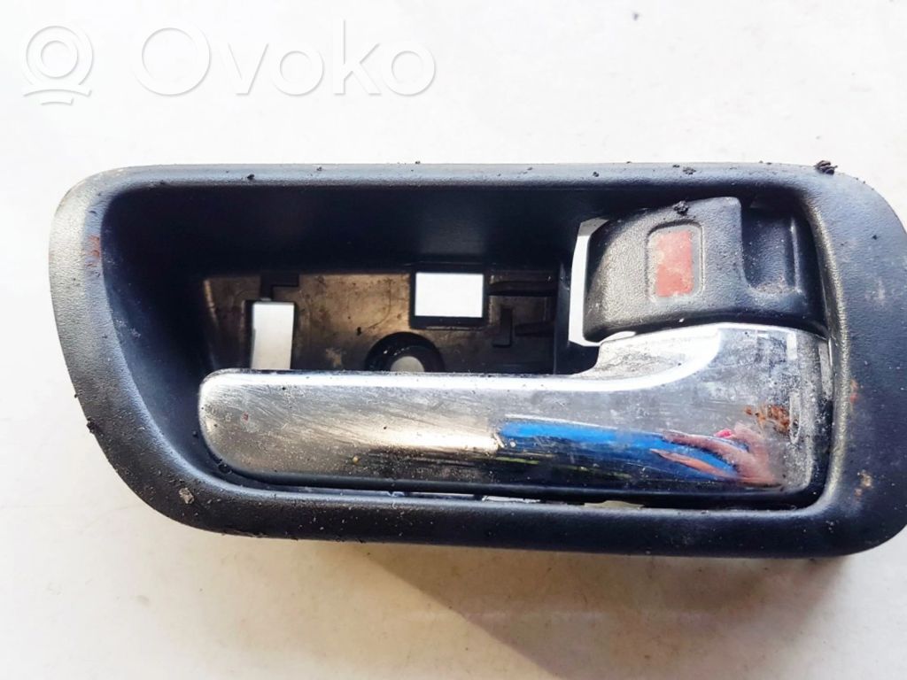 Toyota Corolla Verso AR10 Manecilla interna puerta delantera 
