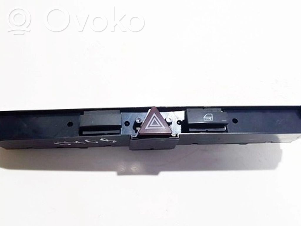 Opel Zafira B Hazard light switch 