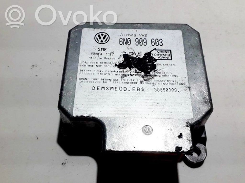 Volkswagen PASSAT B4 Centralina/modulo airbag 