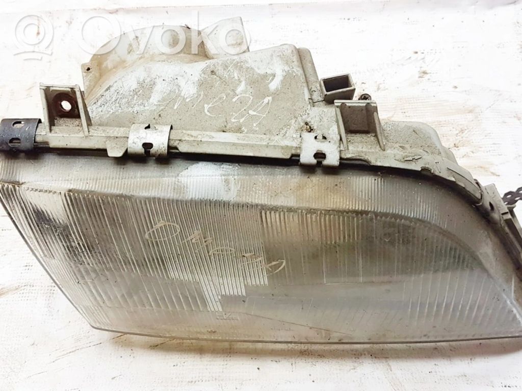Opel Omega A Faro/fanale 