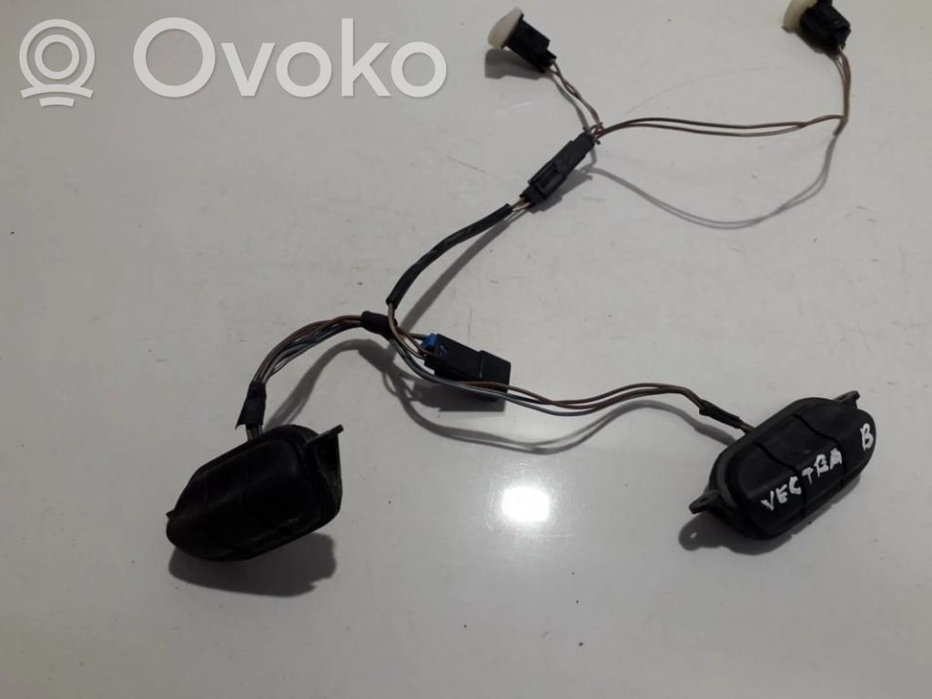 Opel Vectra B Pulsanti/interruttori sul volante 
