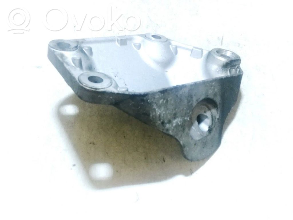 BMW 5 E60 E61 Engine mounting bracket 