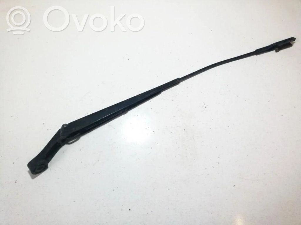 Opel Zafira B Wischerarm vorne 