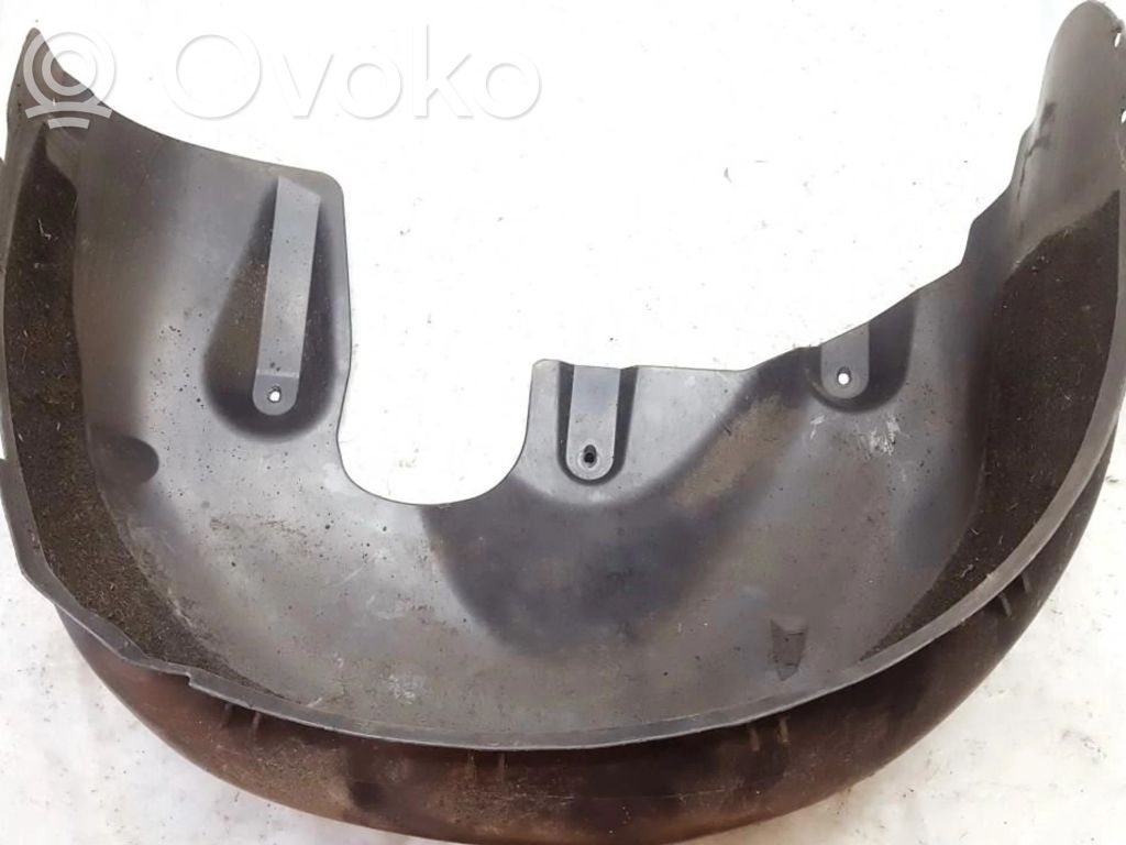 Volvo V70 Rivestimento paraspruzzi parafango posteriore 