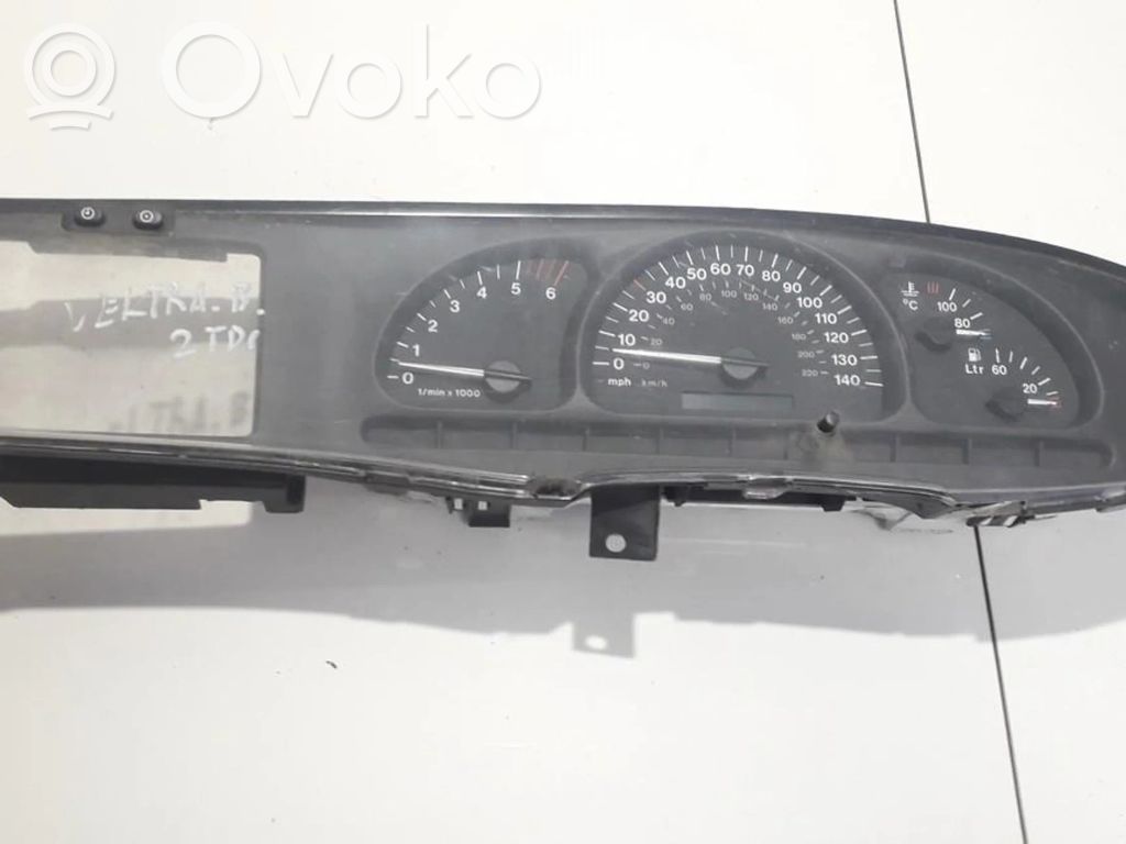 Opel Vectra B Vitezometru (grup de instrumente) 
