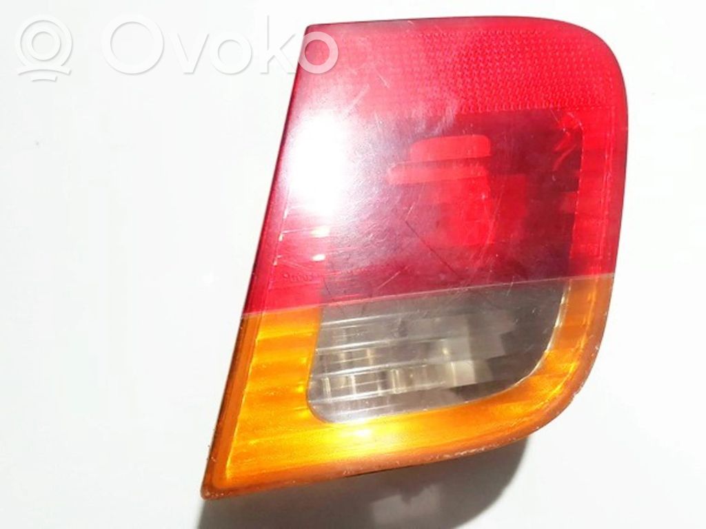 Tailgate rear/tail lights   6907946,388512,388512,6907946