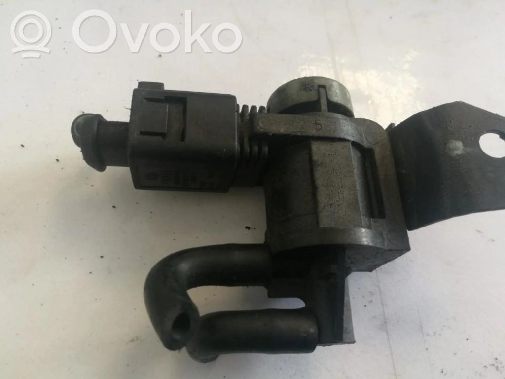 Volkswagen Sharan Solenoid supapă turbosuflantă 
