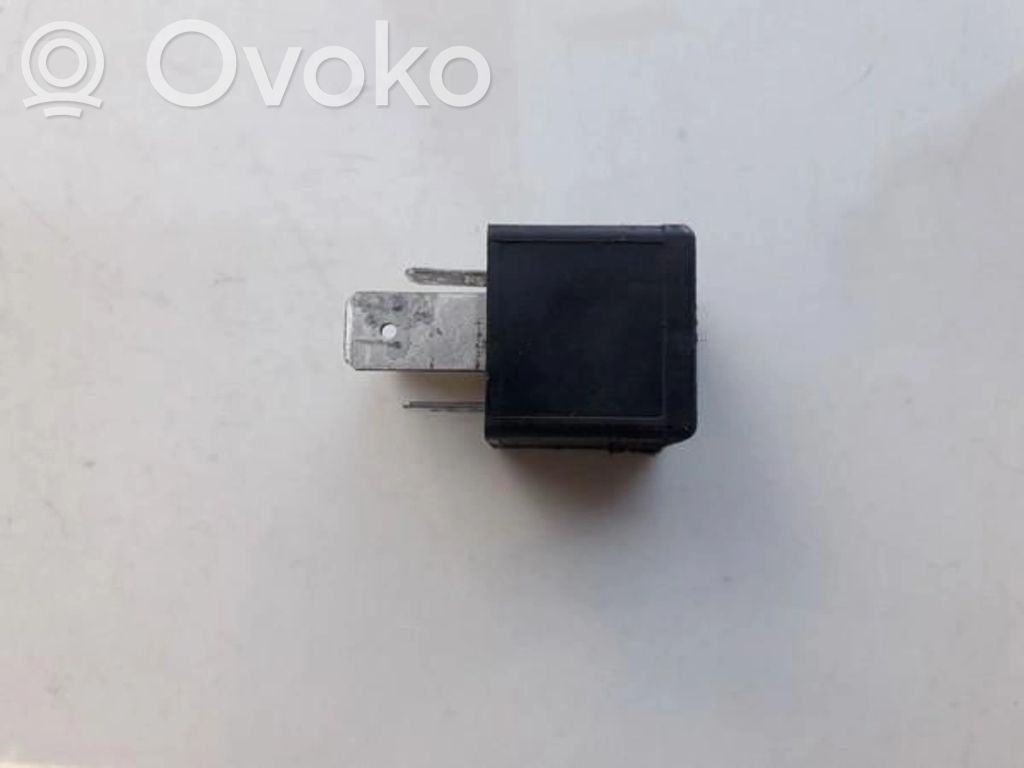 Muu rele   7700821864,V23134J52X207,7700821864,V23134J52X207