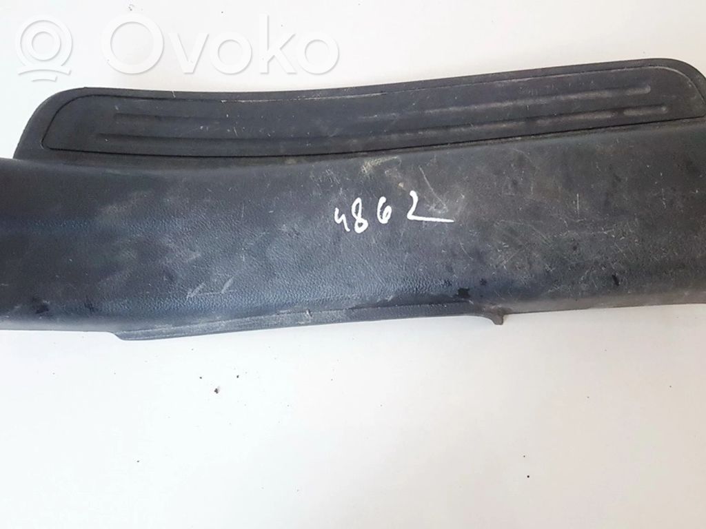 Chevrolet Captiva Capac prag spate