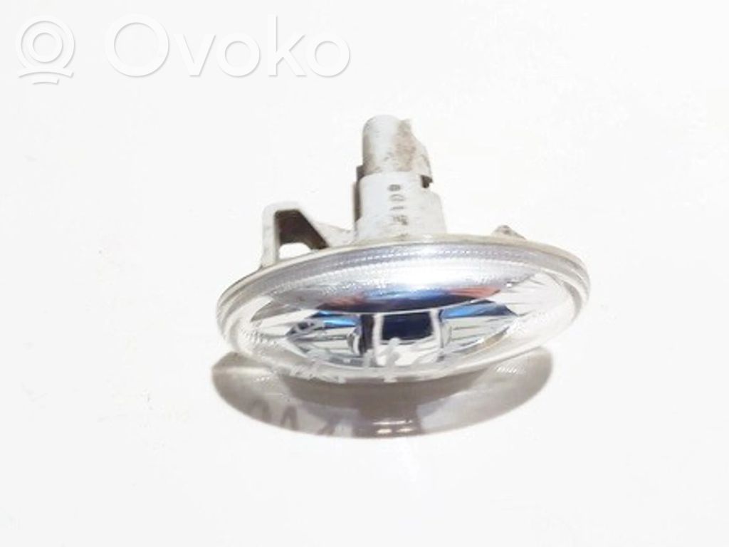 Front fender indicator light   1132240,1132240