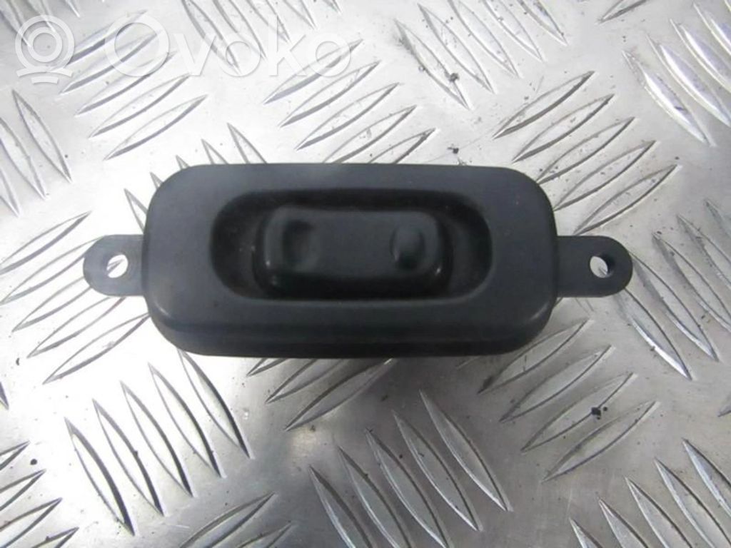 Mazda Xedos 9 Electric window control switch 