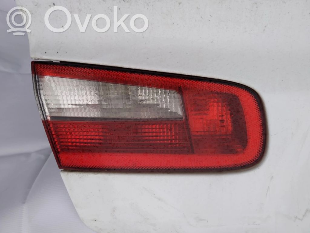 Renault Laguna II Luci posteriori del portellone del bagagliaio 