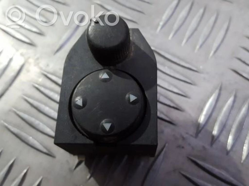 Audi A4 S4 B5 8D Interruttore specchietto retrovisore 