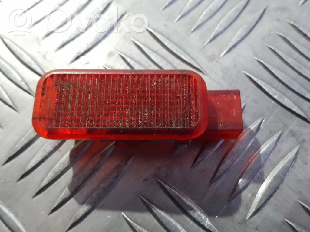 Etuoven verhoilu   4B0947411,4B0947411