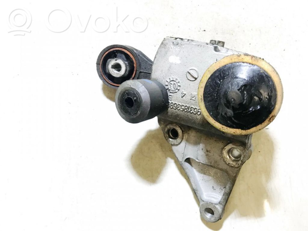 Citroen C5 Engine mount bracket 