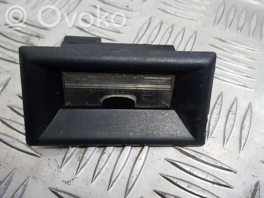 Éclairage de plaque d'immatriculation   04593010,04593010,04593010,04593010