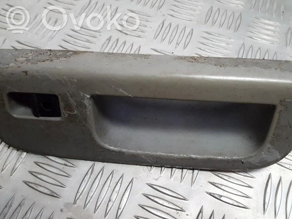Ford Galaxy Etuoven ikkunan kytkimen kehys