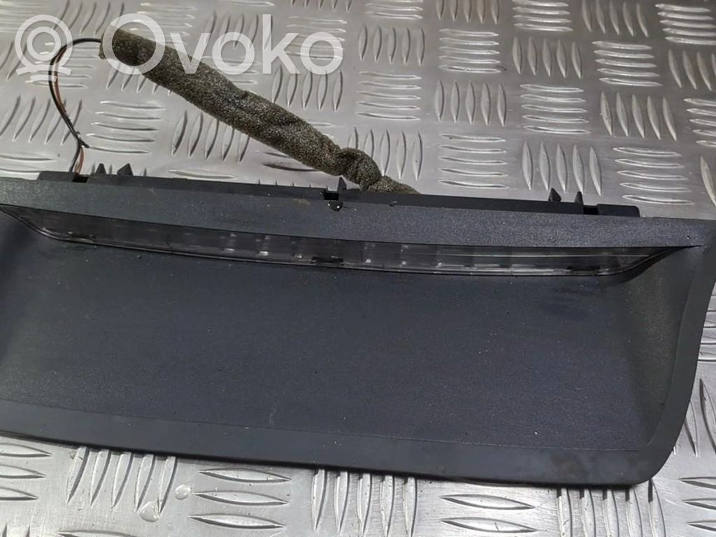 Opel Omega B1 Troisième feu stop 
