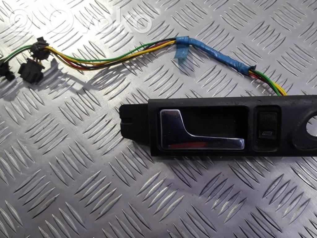 Audi A6 S6 C4 4A Manecilla interna puerta delantera 