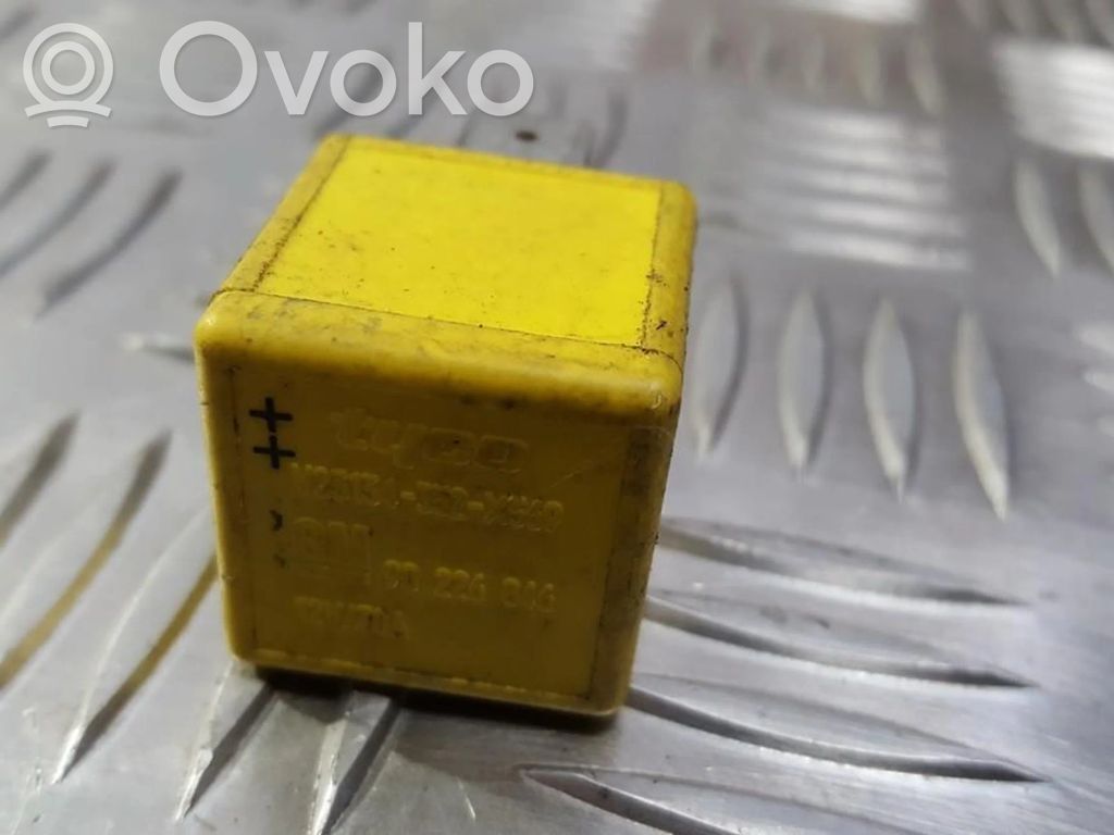 Opel Vectra C Muu rele 