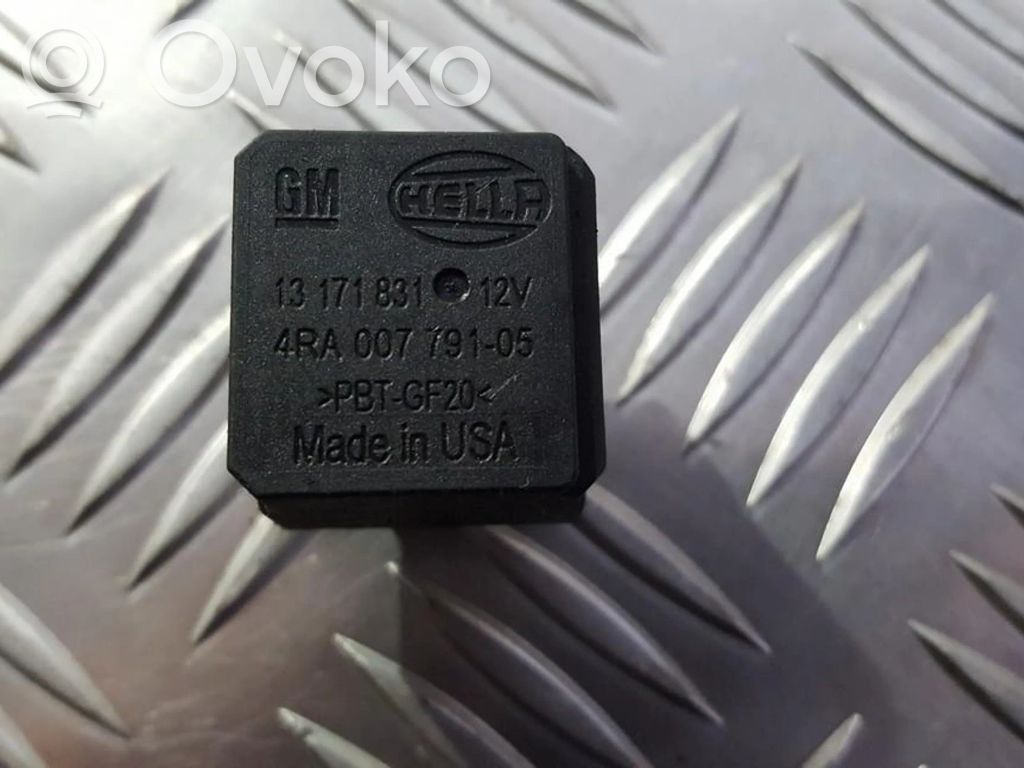 Opel Vectra C Alte relee 