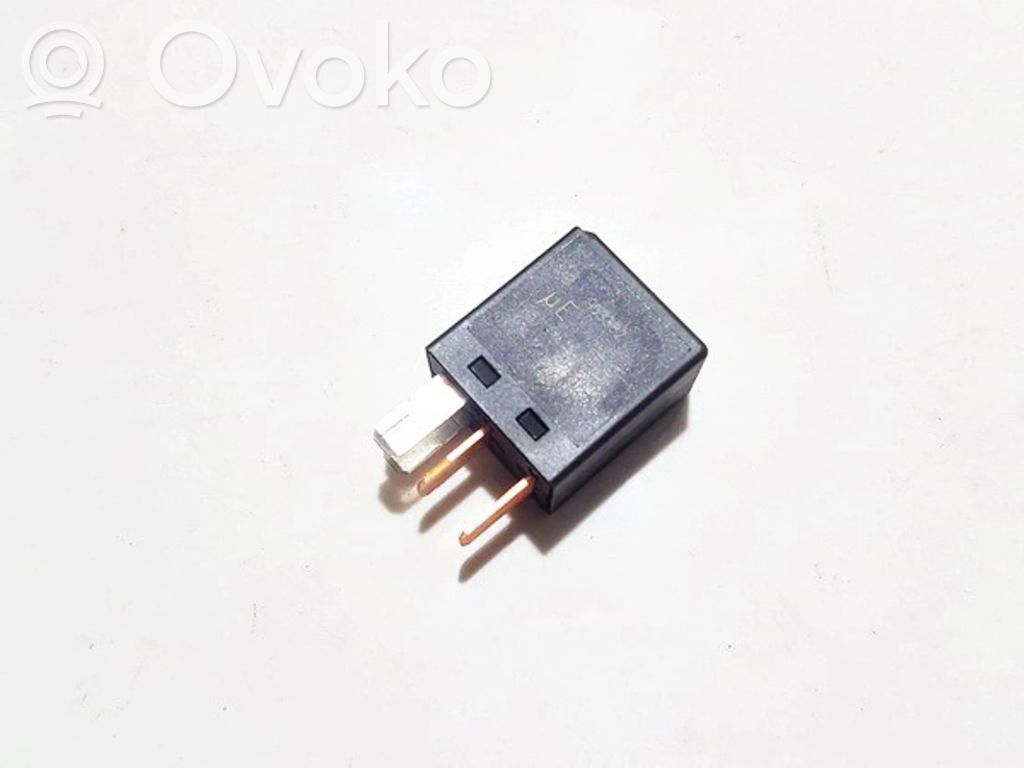 Muu rele   MB953382,V23075E1001X1,MB953382,V23075E1001X1