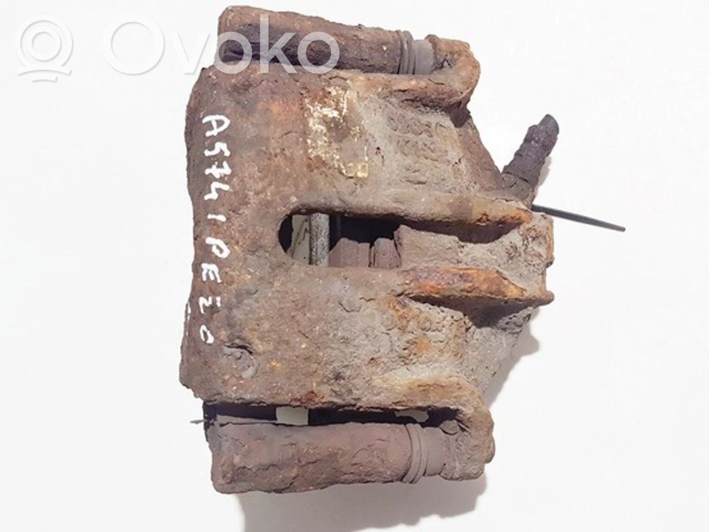 Caliper de freno delantero