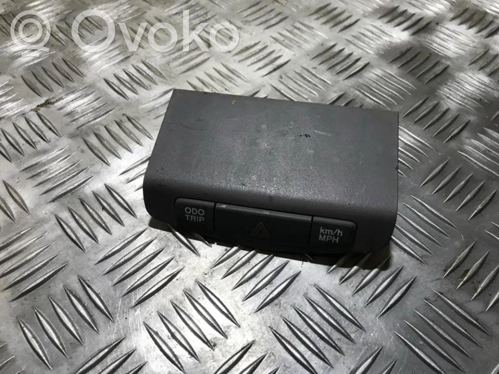 Toyota Prius (XW10) Botón interruptor de luz de peligro 