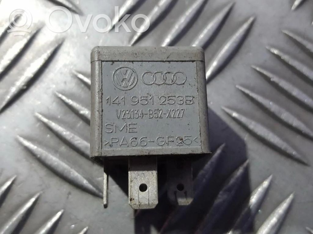 Alte relee   141951253B,V23134B52X227,141951253B,V23134B52X227,V23134B52X227