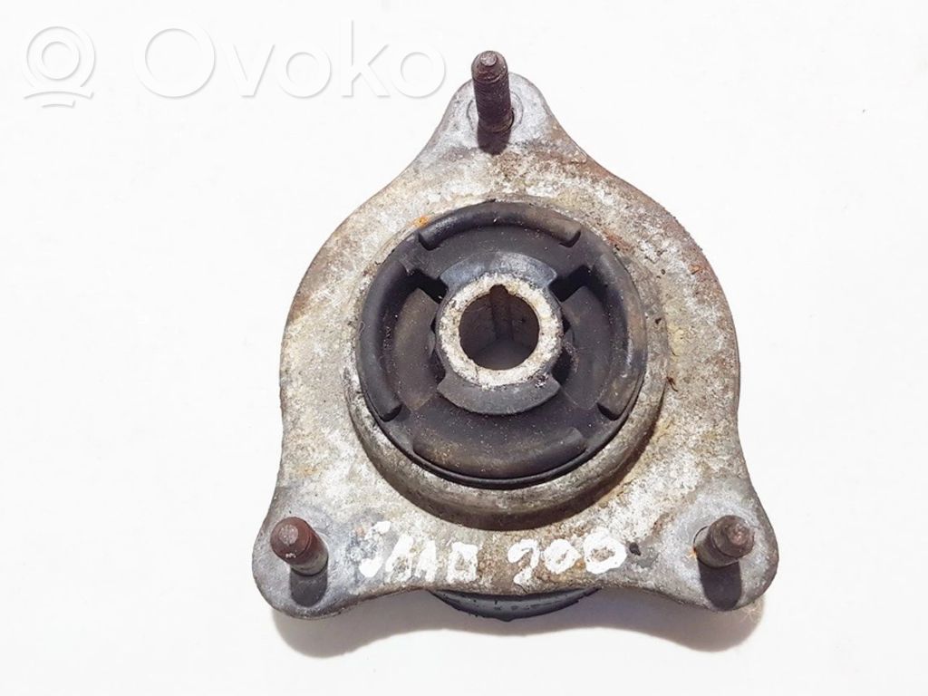Saab 900 Coil spring mount 