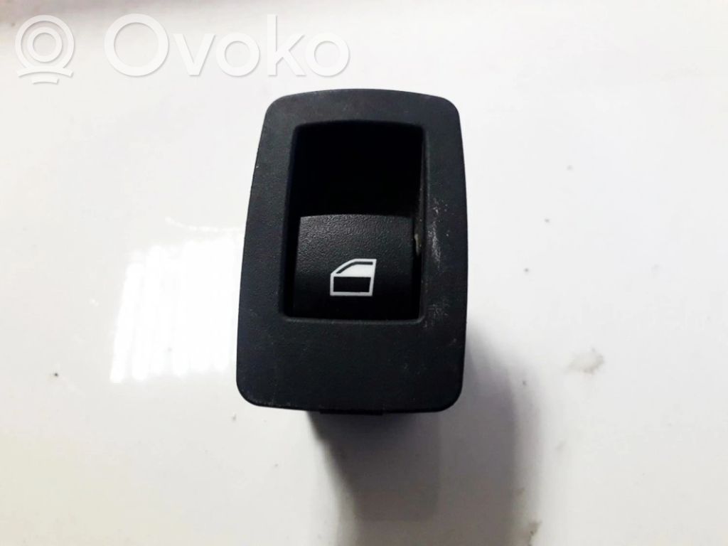 Electric window control switch   920810602,920810602,920810602,920810602