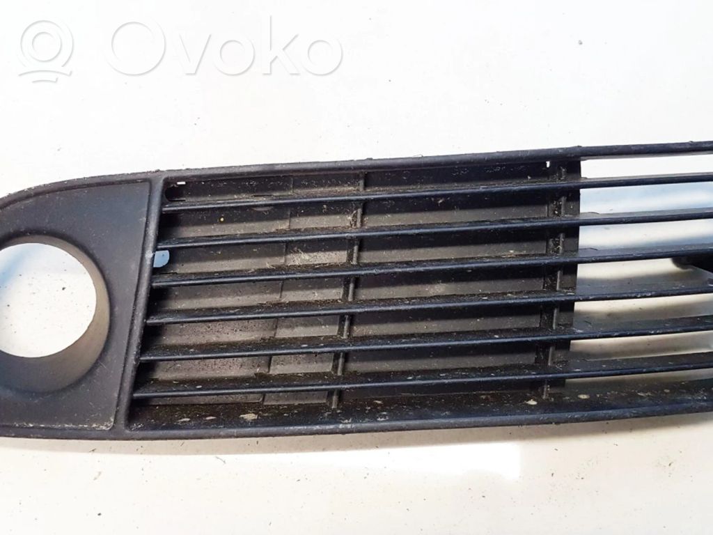 Audi A6 S6 C5 4B Grilă inferioară bară față