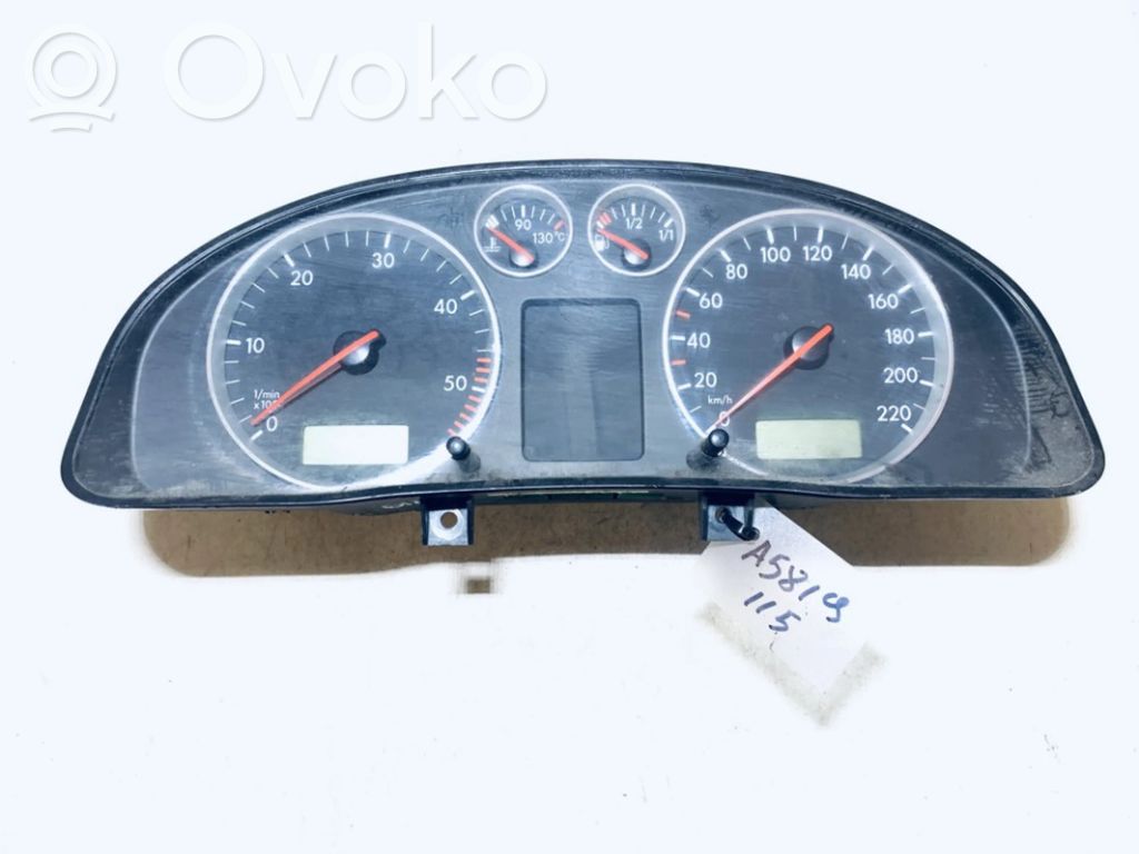Volkswagen PASSAT B5 Licznik / Prędkościomierz 