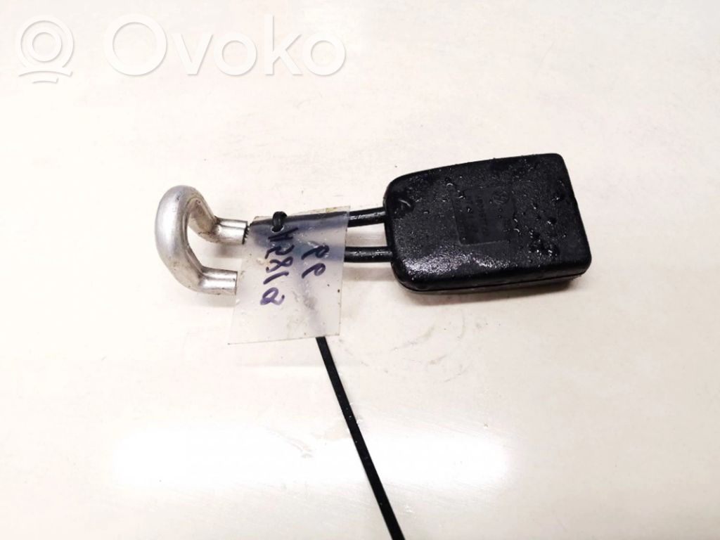 Volkswagen PASSAT B5 Bridă fixare centură de siguranță spate 