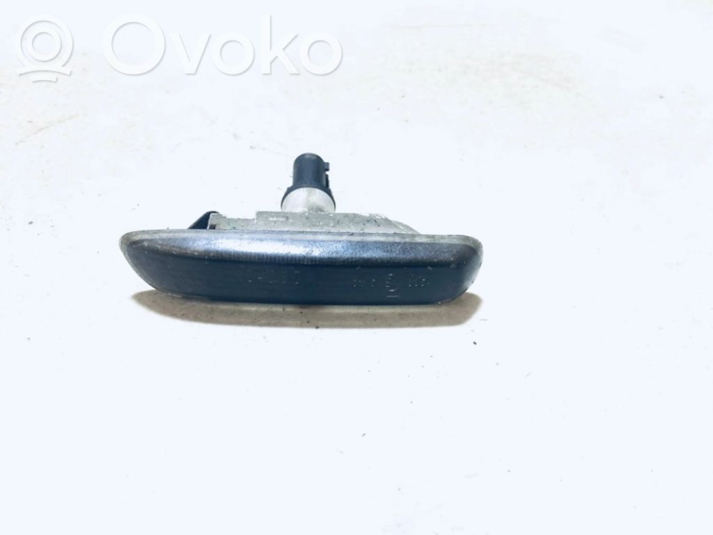 BMW 3 E46 Front fender indicator light 