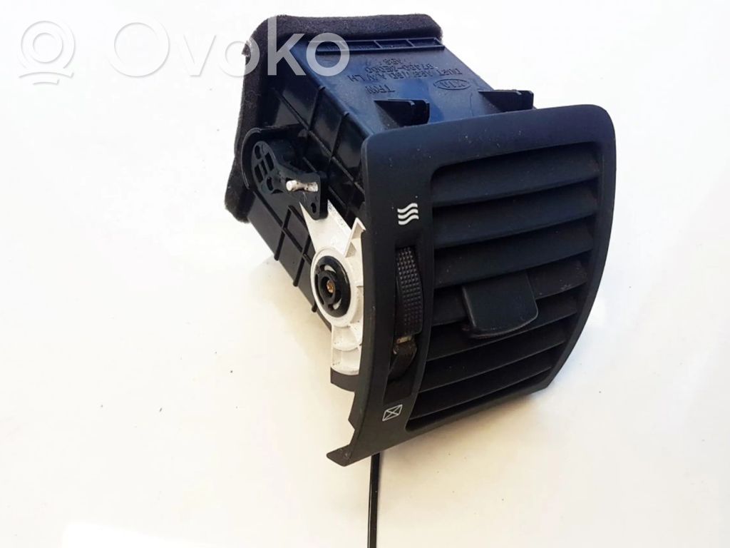 KIA Sorento Rejilla de ventilación central del panel 