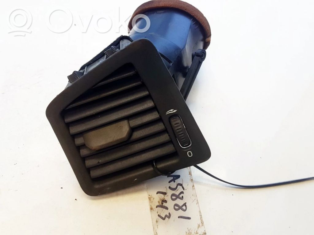Volvo S60 Rejilla de ventilación central del panel 