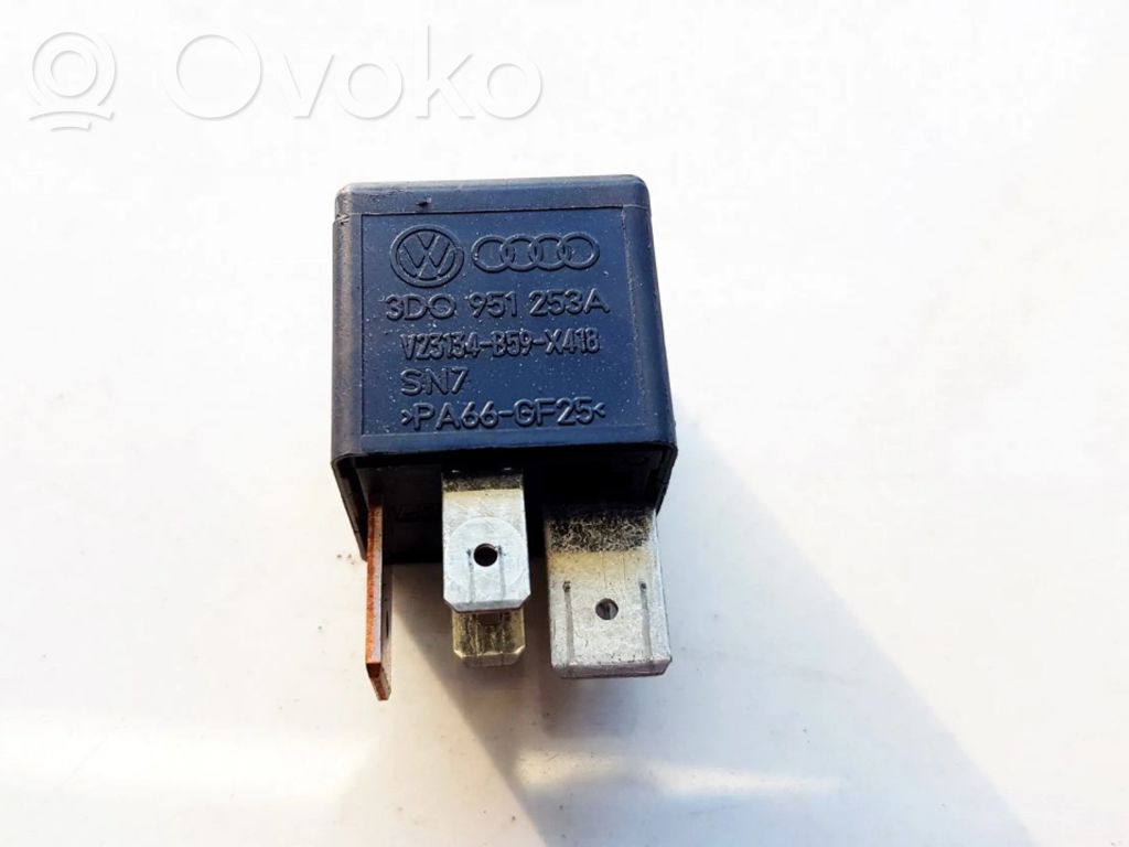Otros relés   3D0951253A,14150000,14150000,3D0951253A