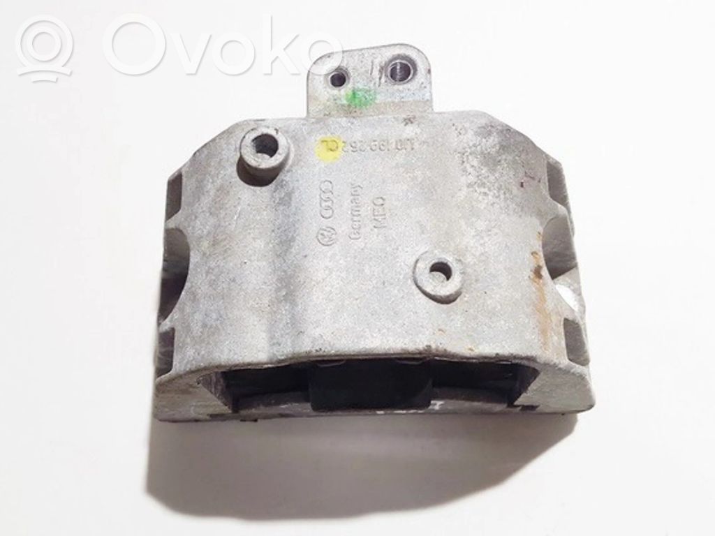 Moottorin kiinnikekorvake   1J0199262CL,1J0199262CL
