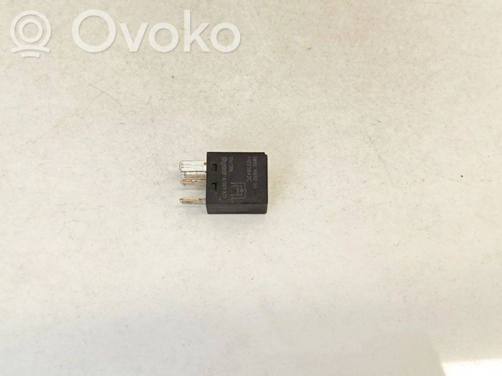 Otros relés   2W9314B192BA,023842C,023842C,2W9314B192BA,V23074