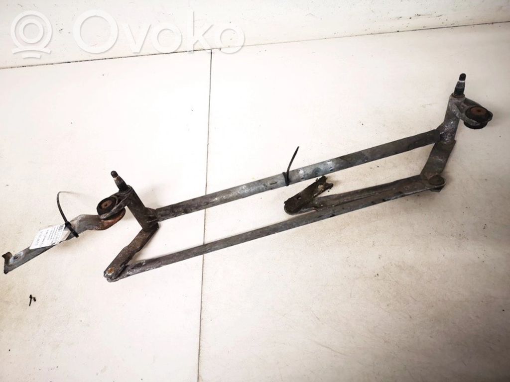 Volkswagen Golf V Tringlerie et moteur d'essuie-glace avant 