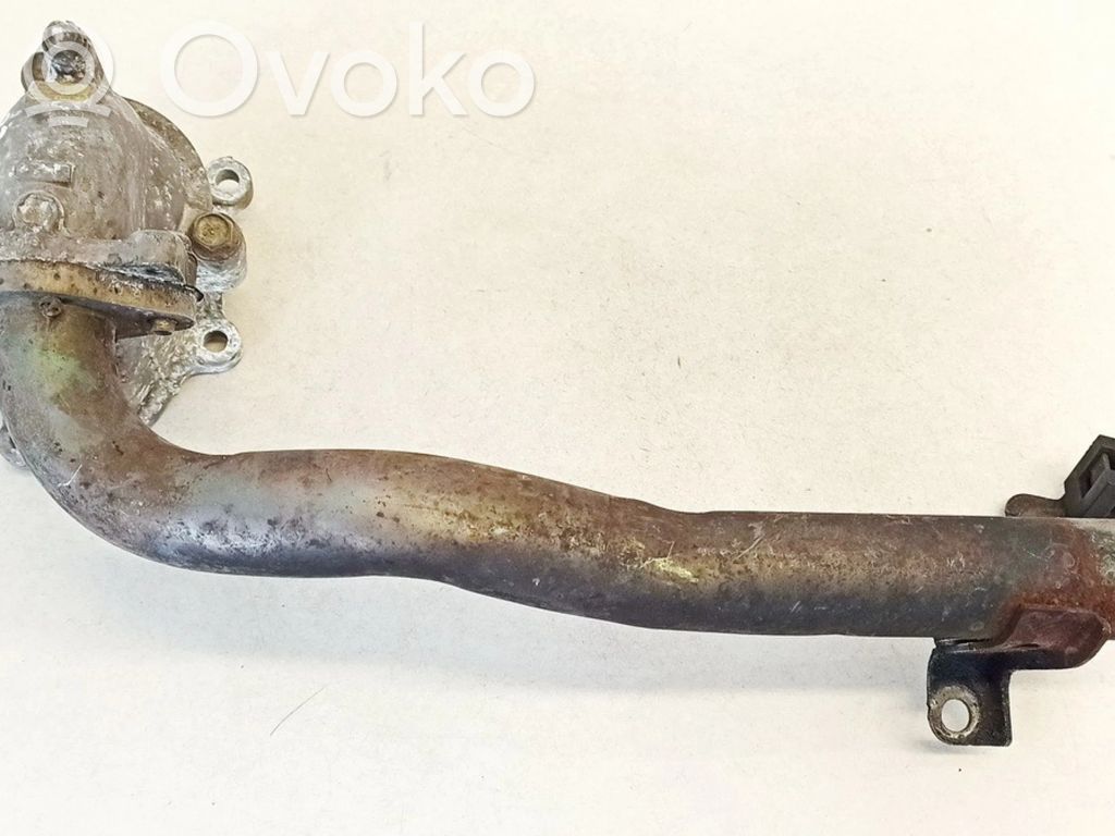 Nissan Almera N16 Conductă/furtun lichid de răcire motor 