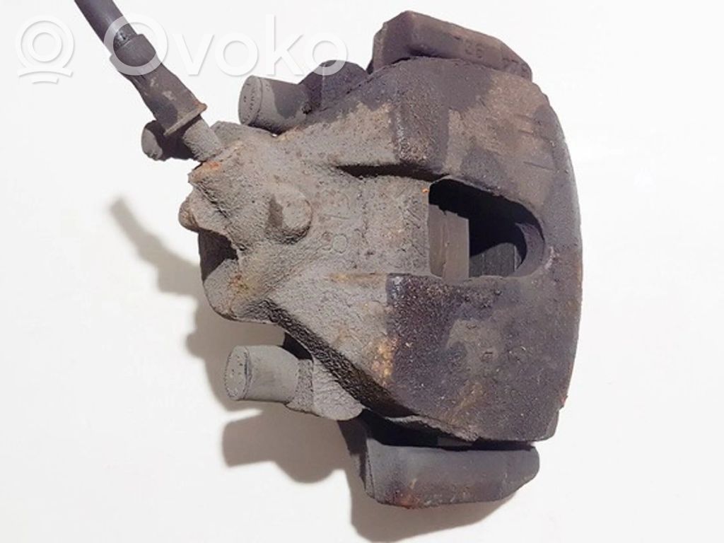 Front brake caliper   813,813