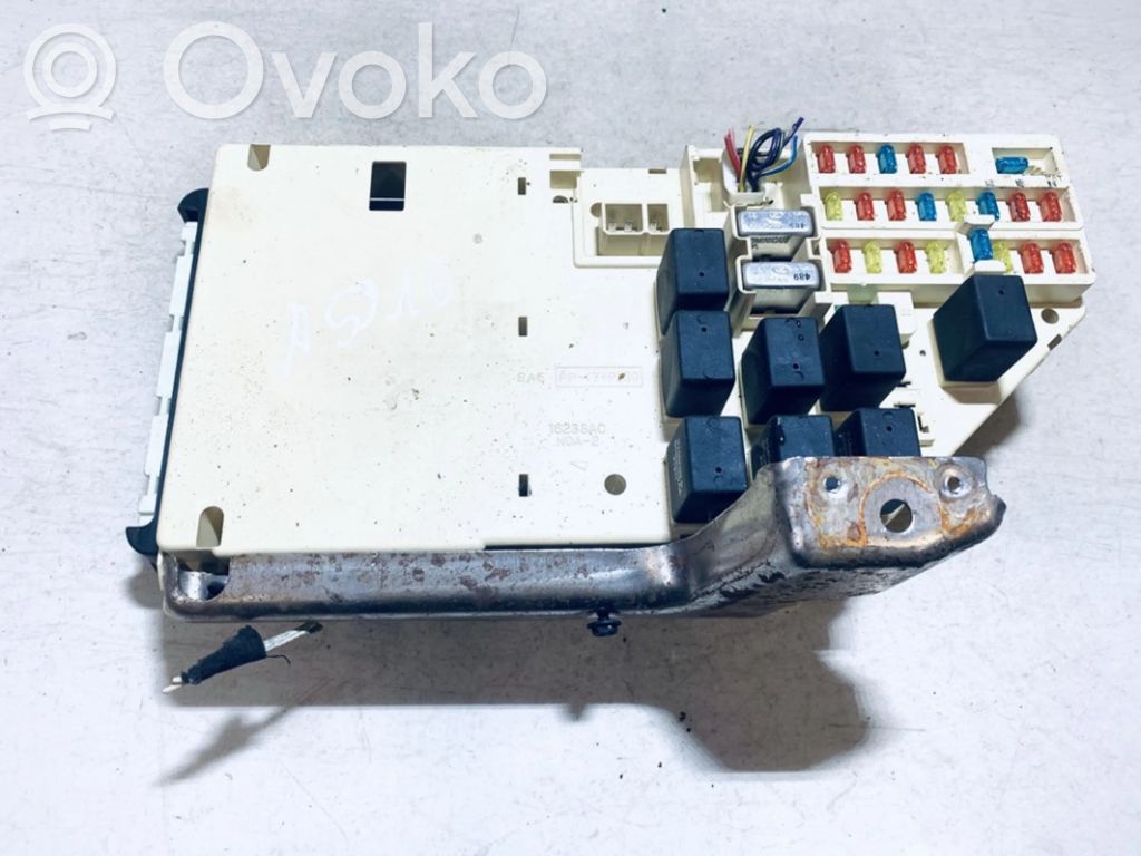 Chrysler 300M Fuse box set 