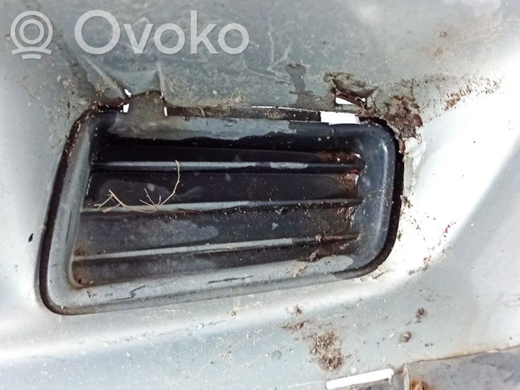 Volvo S40, V40 Grotelės apatinės (trijų dalių) 