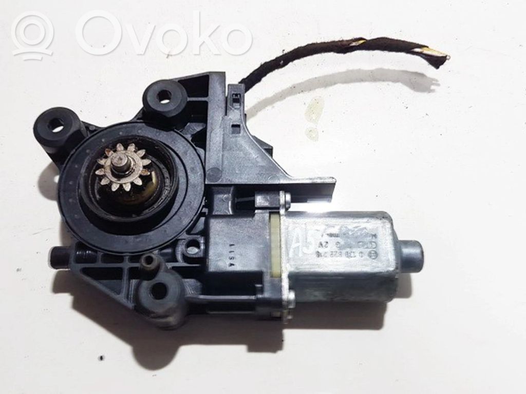 Ford Focus Motor del regulador de la ventanilla de la puerta delantera