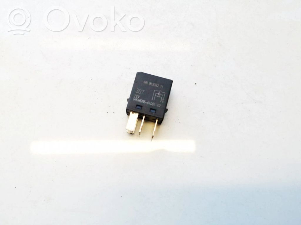 Otros relés   MB953382,MB953382