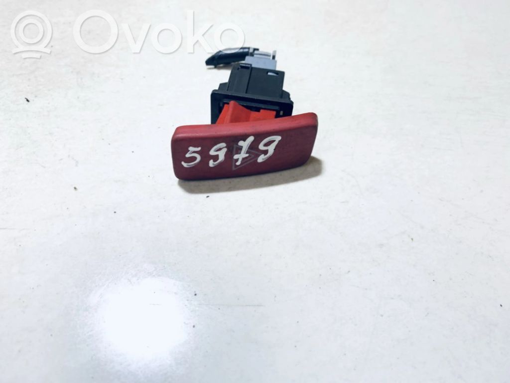 Toyota Auris 150 Comutator lumini pericol 